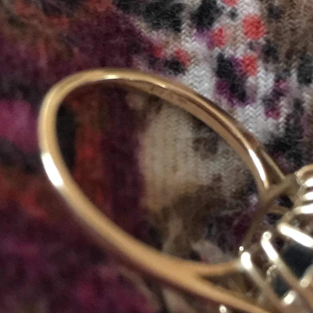 Ring - Picture 3 of 4